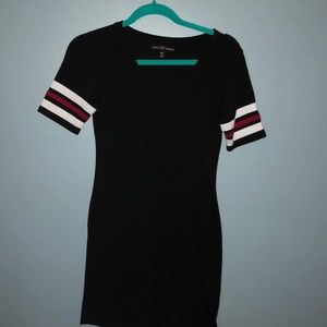 short sleeve dress